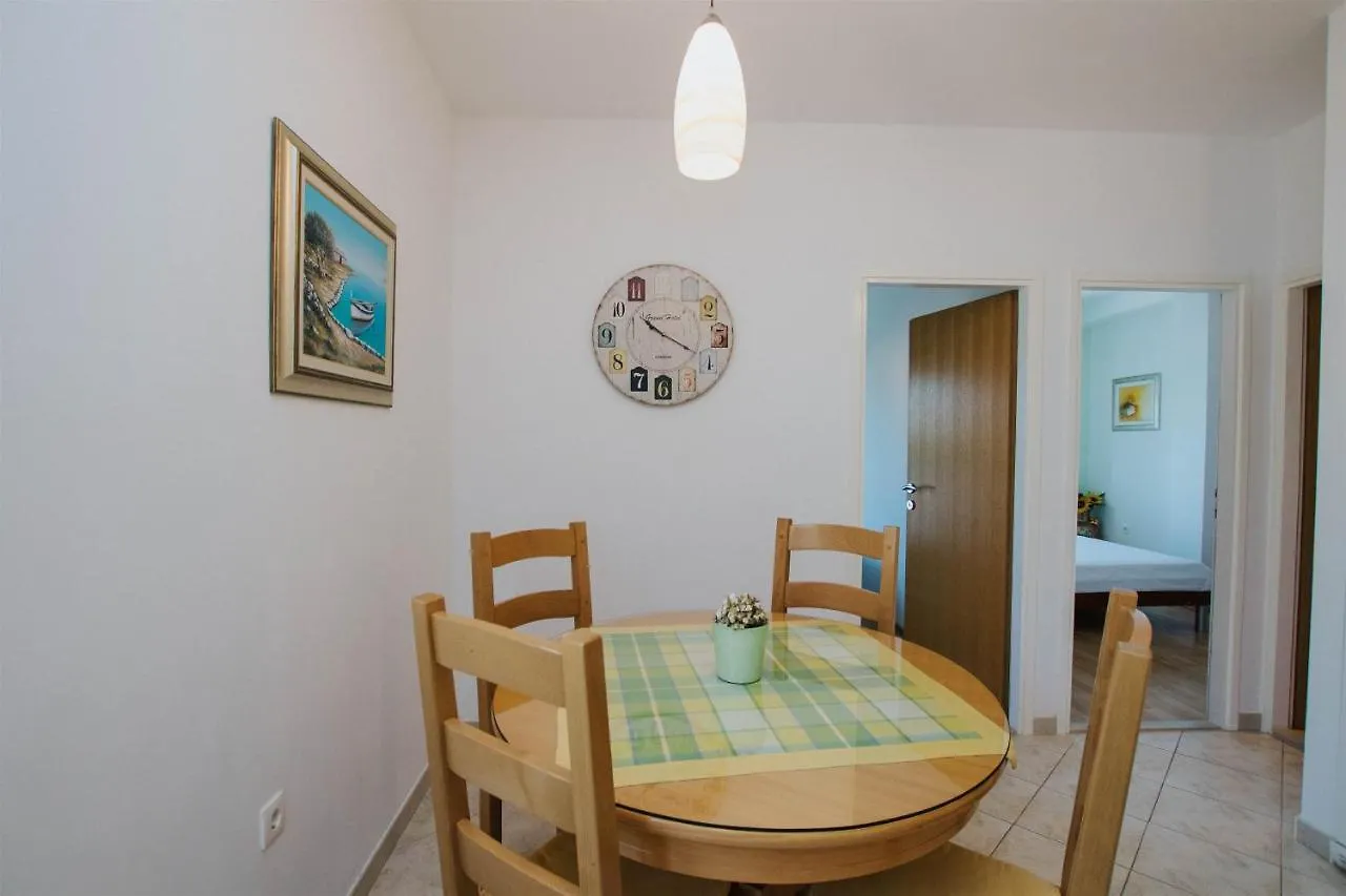 Spacious Apt With Big Patio Terrace&Great Sea View Trogir Apartment