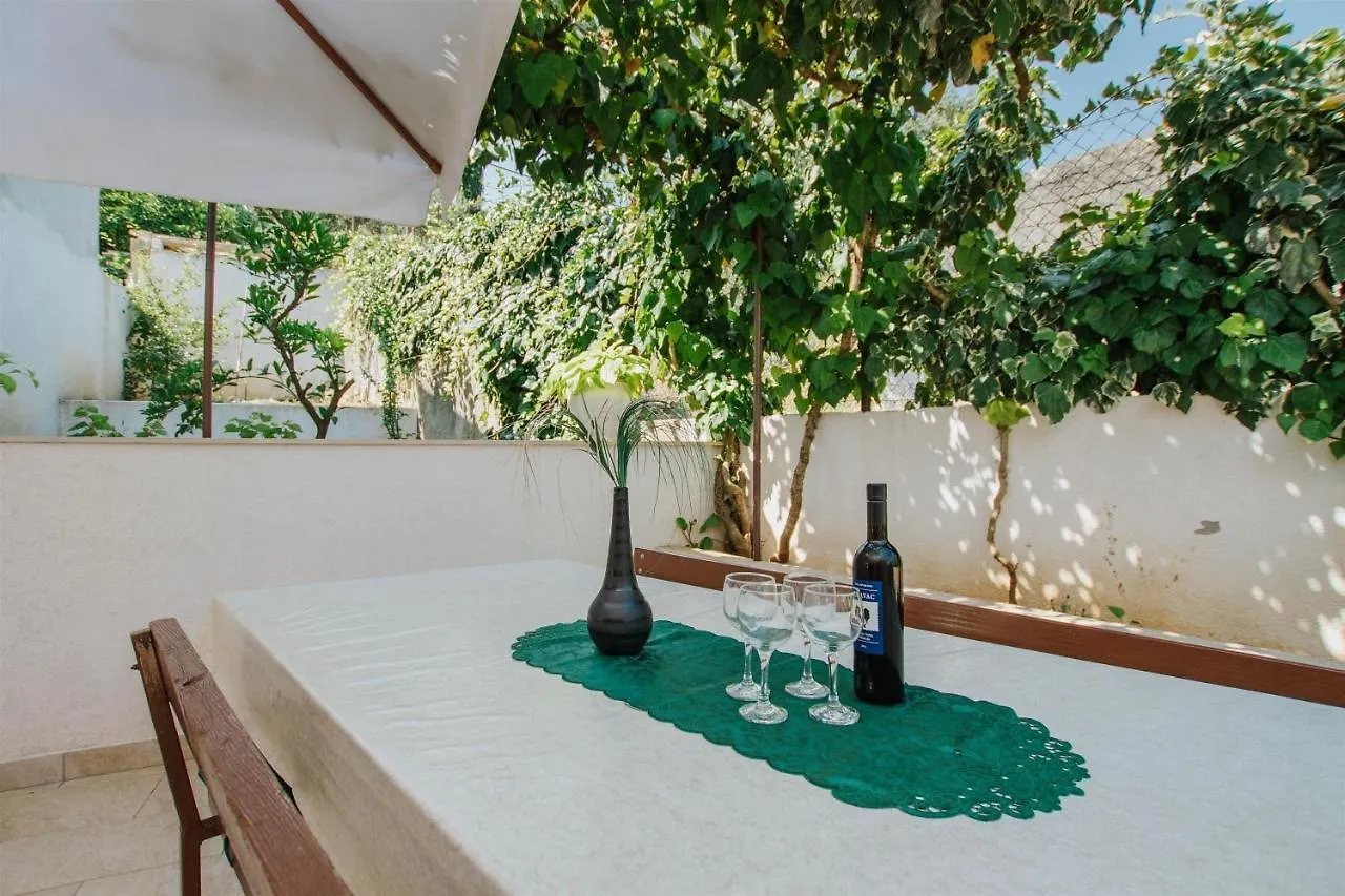 Spacious Apt With Big Patio Terrace&Great Sea View Trogir Croatia